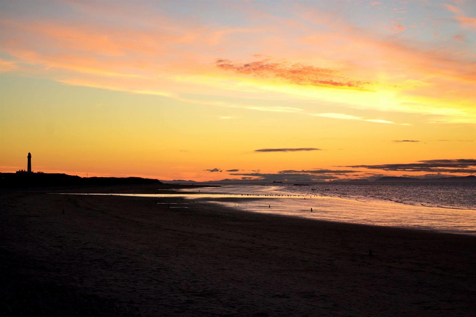 Stotfield Hotel Lossiemouth Buitenkant foto